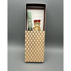 Originelles Geschenk für Nachhilfelehrer – Handgemalte Geschenkbox mit Eule & Geldfach