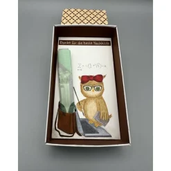 Originelles Geschenk für Nachhilfelehrer – Handgemalte Geschenkbox mit Eule & Geldfach