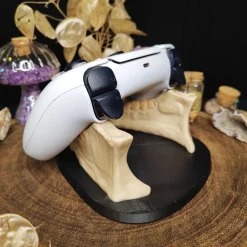 Orkgebiss PS5 Controller Halterung – Fantasy Gaming Deko