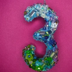 Ornament grün blau Unikat Perlenstickerei handgemacht Prunkei pompös handmade Wohndeko