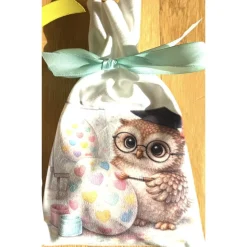 Oster Geschenkbeutel Eule – handgenähtes Unikat aus Polstervelours