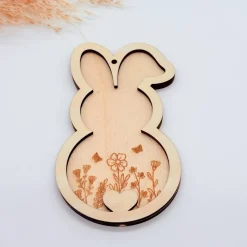 Osteranhänger aus Holz in Ei- & Hasenform – personalisiert mit Namen oder schlicht – natürliche Osterdeko