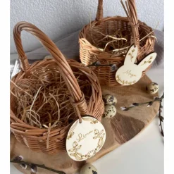Osteranhänger mit Namen / personalisierter Osterhase Osterei / Anhänger mit Korb