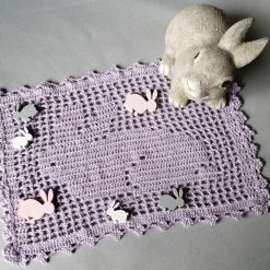 Osterdeckchen Hase Hell lila!