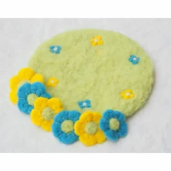 OSTERDEKO * OSTERWIESE MIT 6 BLÜTEN * 100 % WOLLE * GRÜN/GELB/BLAU * DEKORATION TISCH/NEST/WOHNUNG *