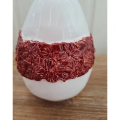 Osterdeko Ei mit Krone aus Keramik mit Kränzchen 13 cm Handarbeit