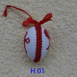 Osterdeko, Kreuzstich Osterei,  religiöses Motiv  Handgestickt, rot-weiß 6cm