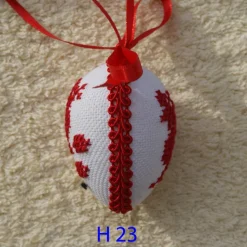 Osterdeko, Kreuzstich Osterei,  Oster Motiv  Handgestickt, rot-weiß 6cm