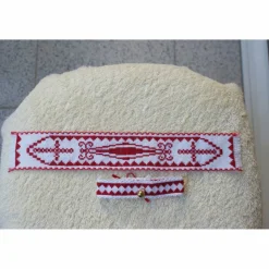 Osterdeko, Weiheset für das Osterlamm,  rot weiß Kreuzstich