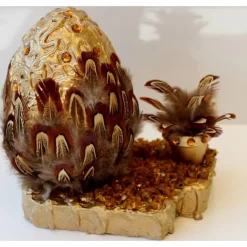 Osterei FEDERGÄRTCHEN witziges Osterei auf einer kleinen Plattform Künstler-Ei der etwas anderen Art :)