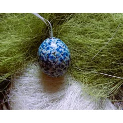 Osterei handgefertigt mit italienisches Buntpapier in Decoupage-Technik beklebt