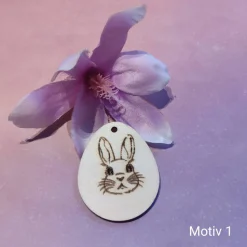 Osterei mit Hasenmotive und Name