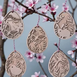 Ostereianhänger aus Holz graviert – Personalisierte Frühlingsdeko & Sternenkind Andenken