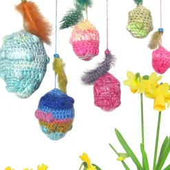 Ostereier zum Aufhängen – Set 6 Stück Bunt mit Federn, handgefertigte Osterdeko