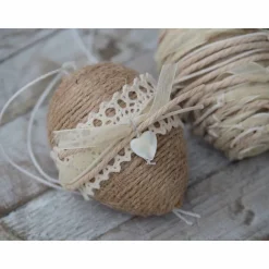 OSTEREIER*DEKO*VINTAGESTIL*LANDHAUSSTIL*WEISS/BEIGE*JUTEBAND/SPITZE