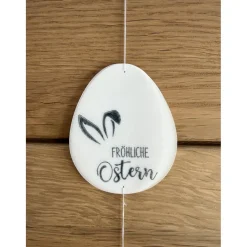 Ostergirlande aus (Transparent-) Papier