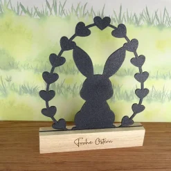 Osterhase Aufsteller 3D-Druck mit Holzsockel und Gravur – Moderne Osterdekoration, nachhaltig & individuell