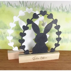 Osterhase Aufsteller 3D-Druck mit Holzsockel und Gravur – Moderne Osterdekoration, nachhaltig & individuell