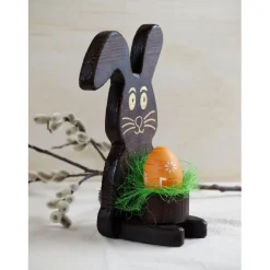 Osterhase aus Holz handgemacht – Rustikale Osterdeko, Unikat mit Ei & Puschel