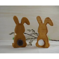 Osterhase aus Holz handgemacht – Rustikale Osterdeko, Unikat mit Ei & Puschel