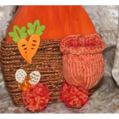Osterhase Hasenfigur ORANGE zauberhafter Holzhase mit handgestrickten Accessoires bemalt mit Acrylfarben Osterdeko