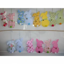 Osterhasen, Dekohasen, Hasen, Osterdeko, Osterstrauch, Ostern, Unikate mit Glöckchen und Bommelschwänzchen