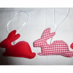 Osterhasen, Hängehasen,  ro,t echte Handarbeit, genäht, Unikate, Osterdeko