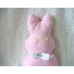 Osterhase/Stoffhase in rosa mit Streublümchen genäht von Hobbyhaus