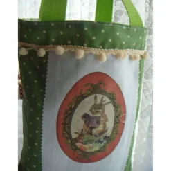 Ostertasche aus Stoff mit Bügelbild Hasen lesen Ostergeschichte grün weiß bunt