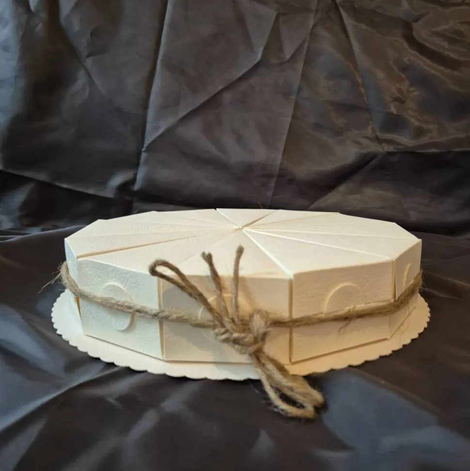 Papiertorte Geburtstag / Geburtstag / Papiertorte basteln / Mehrfarbig / Papiertorte Dekoration