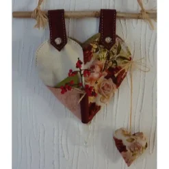 Patchwork kleiner Wandbehang Herz mit Reagenzglas für Valentin oder Muttertag