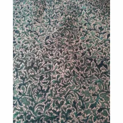 Patchworkstoff - Schwarzer Weihnachtsstoff mit kleinen und grösseren Goldsternchen Northcott Silkstudio