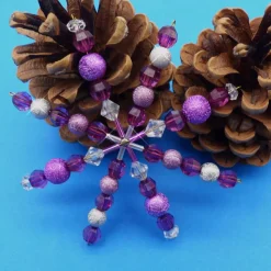 Perlenstern, violett, bordeaux, silber, Drahtstern, Weihnachtsdeko, Advent, Geschenkanhänger