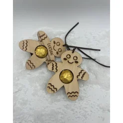 Personalisiere deinen Lebkuchenmann aus Holz – Geschenkidee zu Weihnachten & Nikolaus für Schokokugeln