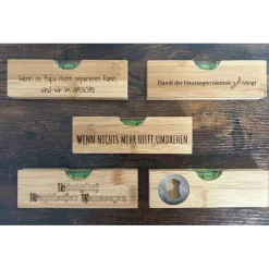 Personalisierte Bambus Wasserwaage mit Flaschenöffner – graviert, praktisch & nachhaltig