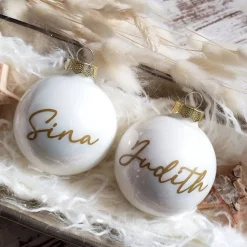 Personalisierte Christbaumkugel / Weihnachtskugel mit Name oder Wunschtext - aus Glas - Ø 6 cm - Geschenkidee