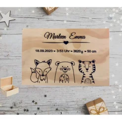 Personalisierte Erinnerungskiste für Babys - Tiergruppe Safari  - Personalisiert mit Name & Datum -