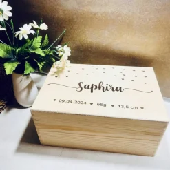 Personalisierte Erinnerungskiste für Babys -Personalisiert mit Name & Datum - Holzbox-Geschenk für Geburt