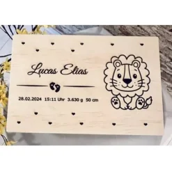 Personalisierte Erinnerungskiste für Babys - Safari-Tiergruppe Löwe - Mit Name und Datum personalisiert