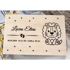 Personalisierte Erinnerungskiste für Babys - Safari-Tiergruppe Löwe - Mit Name und Datum personalisiert