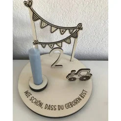 Personalisierte Geburtstagsteller aus Holz mit Traktor-Motiv – Nachhaltig & Einzigartig