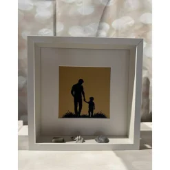 Personalisierte Geschenke handmade für Vater und Sohn – Maritimer Bilderrahmen mit Deko der Küste