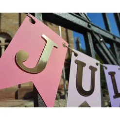 Personalisierte Girlande zur Taufe, Lila, Rosa und Gold, Wimpelkette Taufe mit Wunschnamen