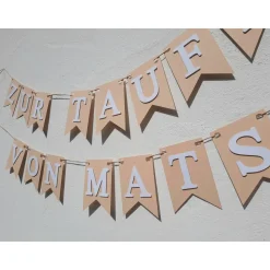 Personalisierte Girlande zur Taufe, beige und weiß, Wimpelkette mit Wunschnamen