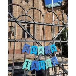 Personalisierte Girlande zur Taufe, Blau, Türkis und Silber, Wimpelkette Taufe mit Wunschnamen