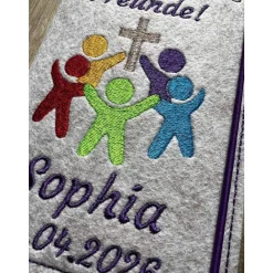 Personalisierte Gotteslobhülle aus Filz – Ihr seid meine Freunde 2026 - mit Name und Datum