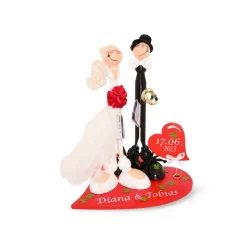 Personalisierte, handgefertigte Holzfiguren als kreatives Geldgeschenk zur Hochzeit