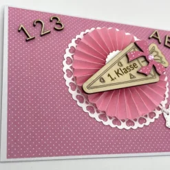 Personalisierte Karte zum Schulanfang – Handgemachte Einschulungskarte mit Namen für Mädchen, Schult&uum