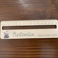 Personalisierte Lesehilfe aus Holz – 17 Motive – Name & Schulkind 2025 – Einschulungsgeschenk