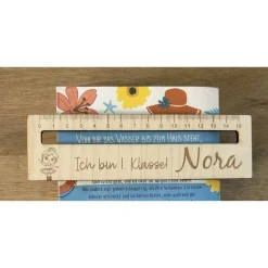 Personalisierte Lesehilfe mit Lineal aus Holz Geschenk zur Einschulung/Schulanfang